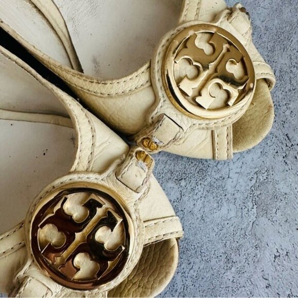 Tory Burch Off White Leather Logo Embellished Wedge Pumps Size 8 - Picture 7 of 12